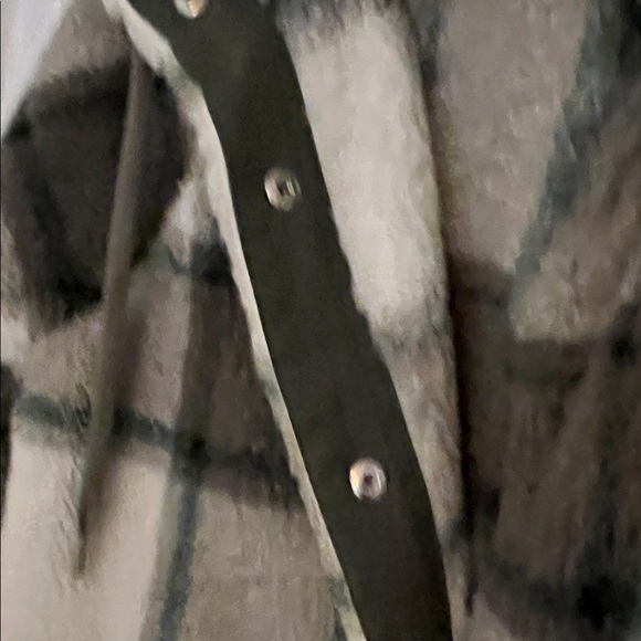 Z Supply Green, Gray and off white Sherpa Jacket - Picture 3 of 4